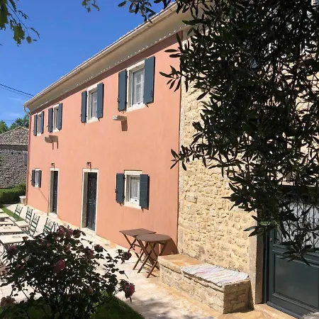 The Merchants House Perítheia